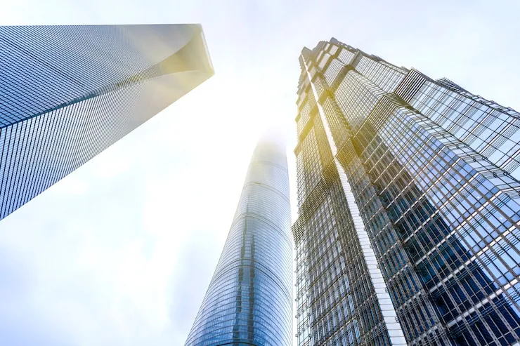 希腊移民后更换居住地需要向移民局报备吗？